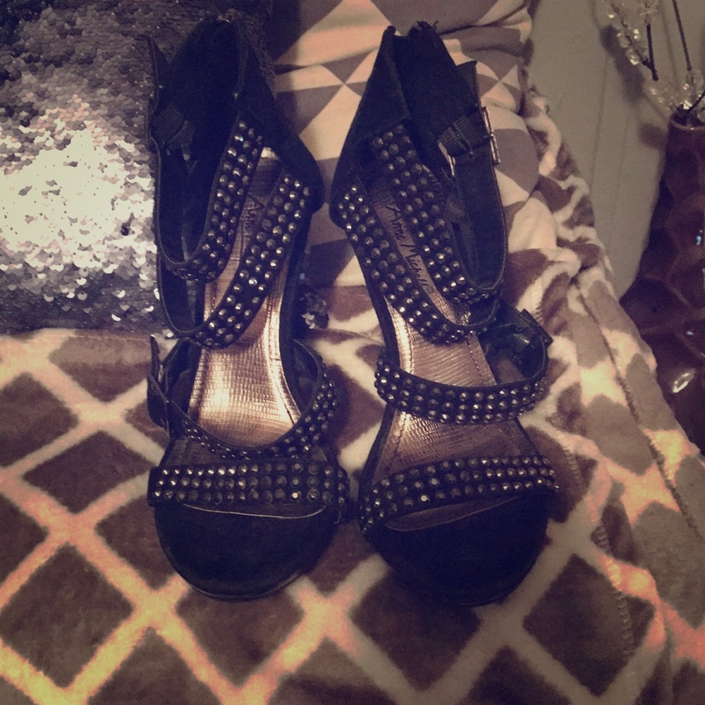 Anne Michelle studded heels